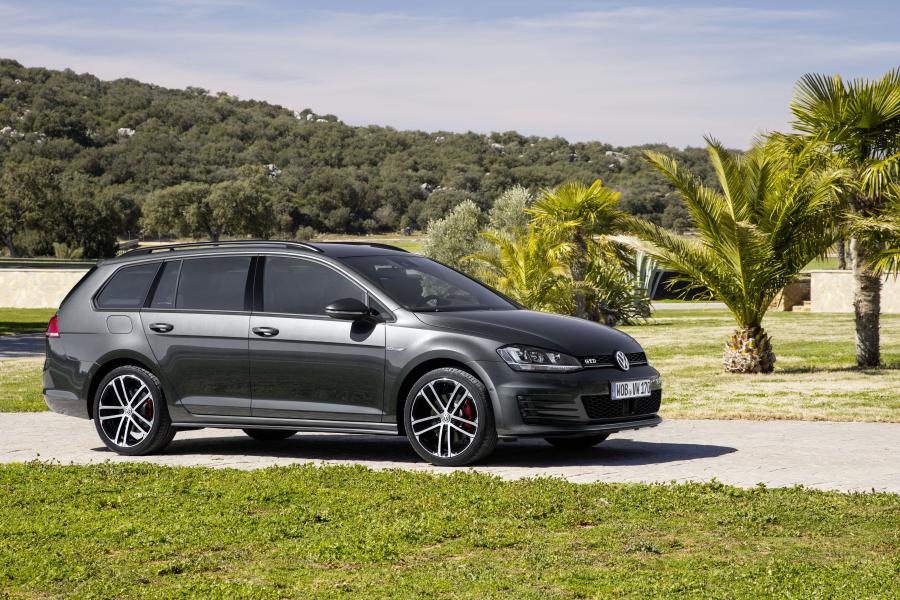  Volkswagen Golf GTD Variant 2015 года  (фото 5 из 25)